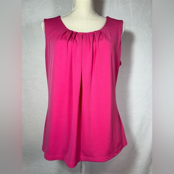 Sunny Leigh Fuchsia Sleeveless Blouse Women’s Size Large Pleated Neckline - Picture 7 of 7